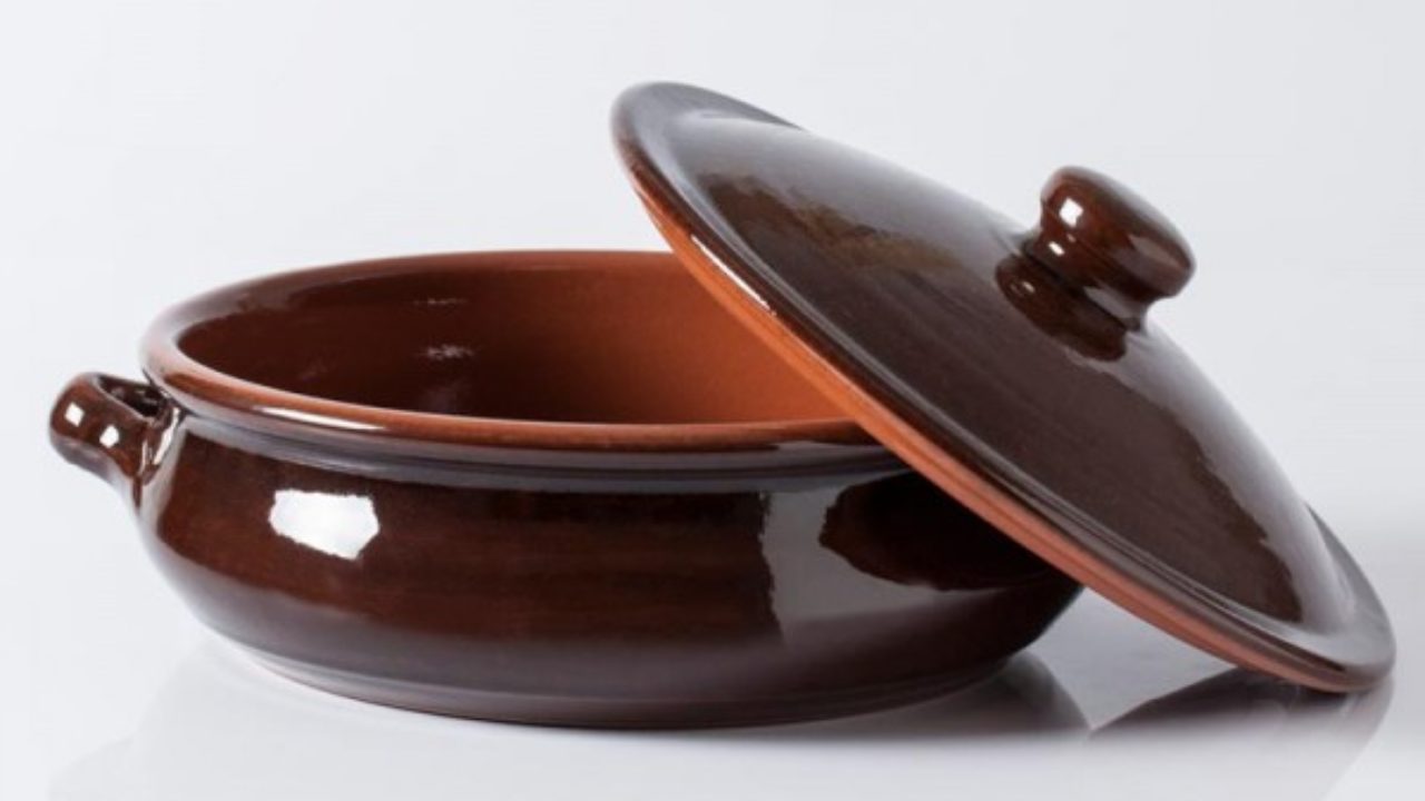 Tegami in coccio(terracotta): come trattarli e cosa cucinarci al meglio -  Gioia della Casa - Casalinghi , Design e Benessere in casa