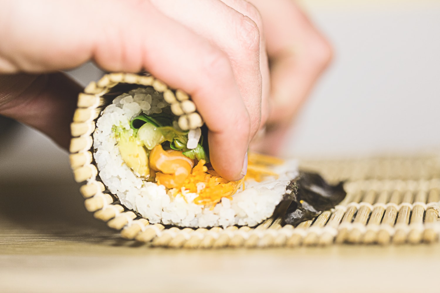 Come fare il sushi in casa con i giusti casalinghi - Gioia della Casa -  Casalinghi , Design e Benessere in casa